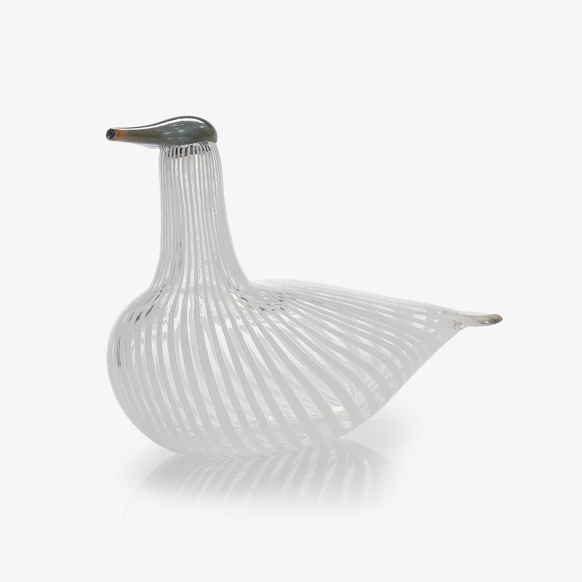 Oiva Toikka, a 'Scaup duck of Finland' glass bird, signed Suomen sotka Oiva Toikka Nuutajärvi 1992, numbered 126/1992.