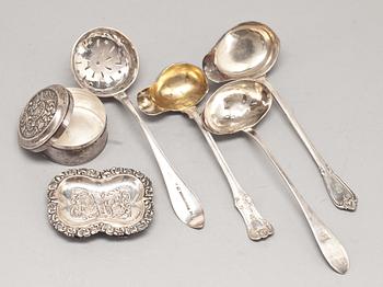 LOCKASK, FAT samt SKEDAR, 6 delar, silver, 1800-tal, Sverige. Total vikt ca 270 g.