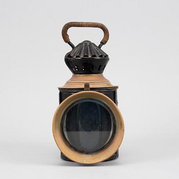 A railway station lantern, SJ 1040, first half of the 20th century.