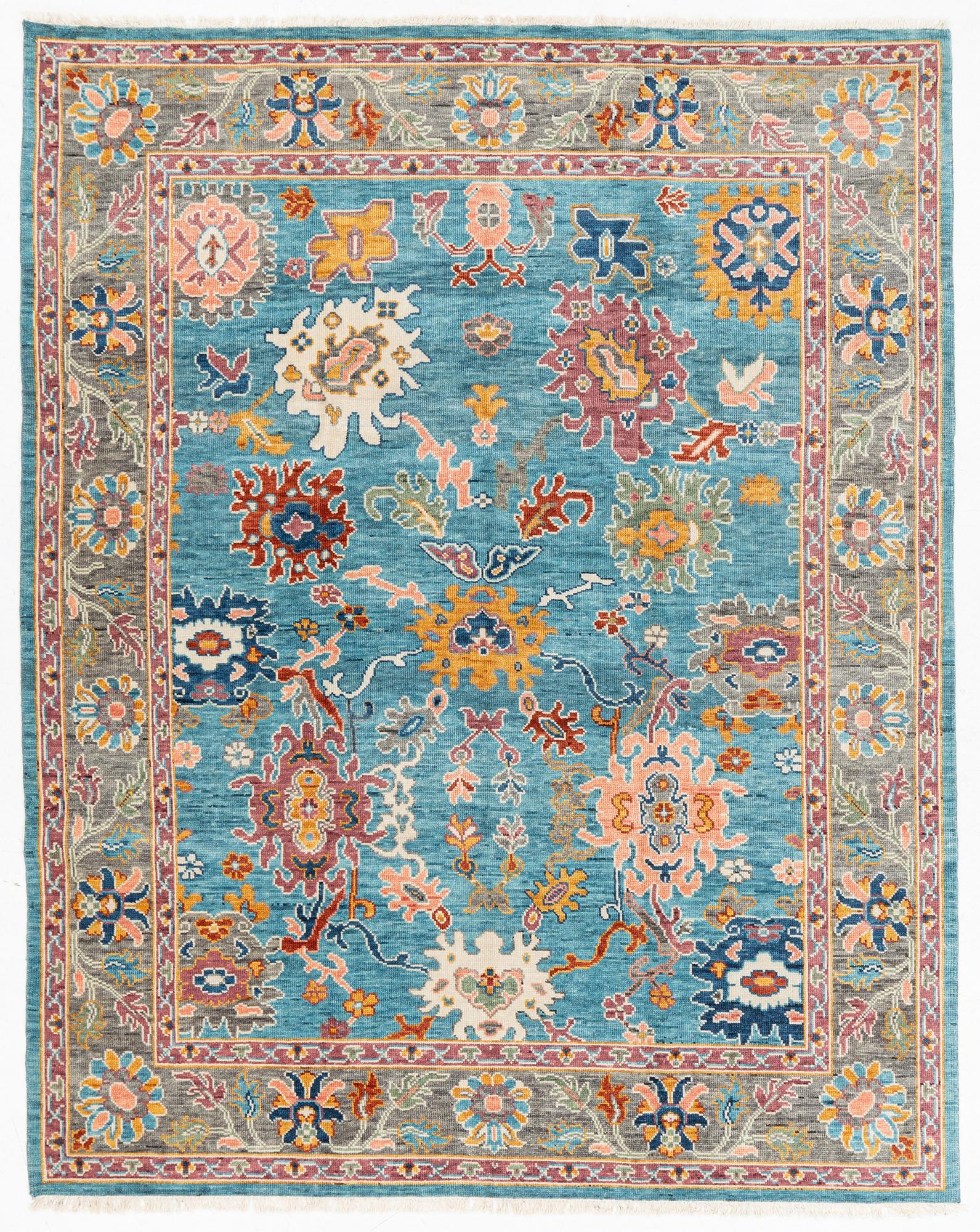 A Heriz design carpet, c. 301 x 240 cm.