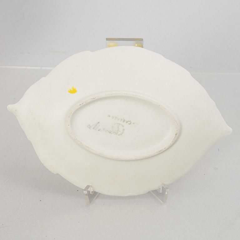 Wilhelm Kåge, fat, 2 st "Carrara", Gustavsberg.