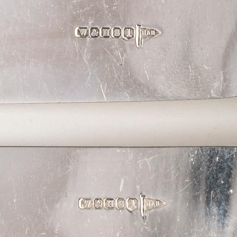 A set of 12 English epns dessert knives first half if the 20th century.
