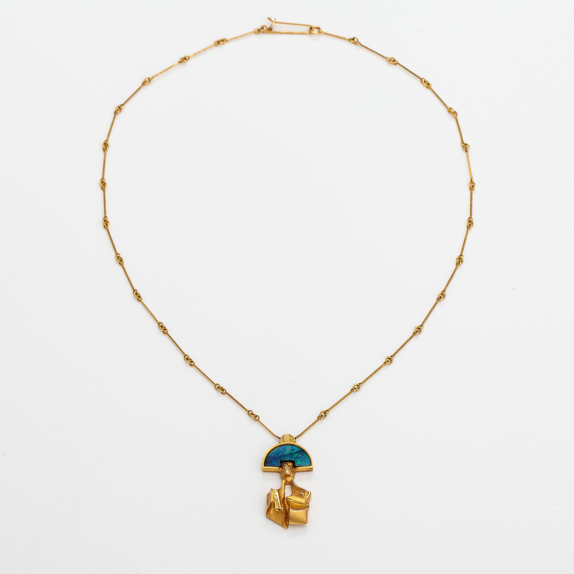 Björn Weckström,  "Balak", a 14K gold necklace with an opal triplette. Lapponia 1977.