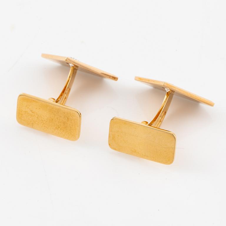 Manschettknappar, ett par, 18K guld med briljantslipade diamanter.