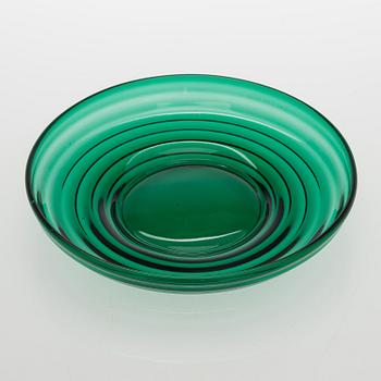 Aino Aalto, drinking glasses, 4 pcs, model 4052, and plate 'Bölgeblick', Karhula Glassworks, 1930s.