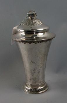 PRISPOKAL MED LOCK, silver. C.G Hallberg 1894.