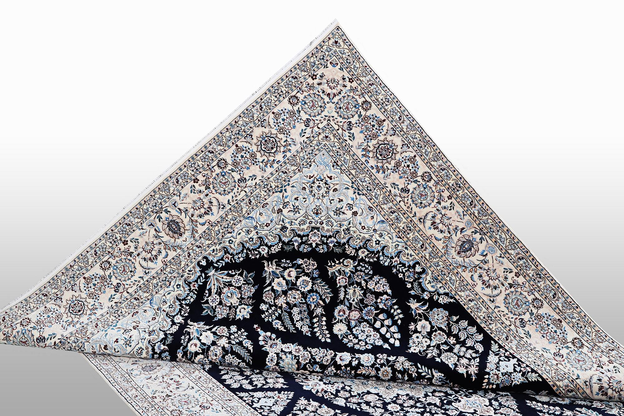 Matta, Nain, sk 6 LAA, ca 302 x 206 cm.