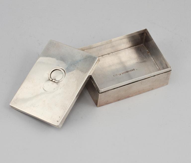 DOSA, silver, Laurentius Ericson, Uddevalla, 1814, vikt 230 gram.