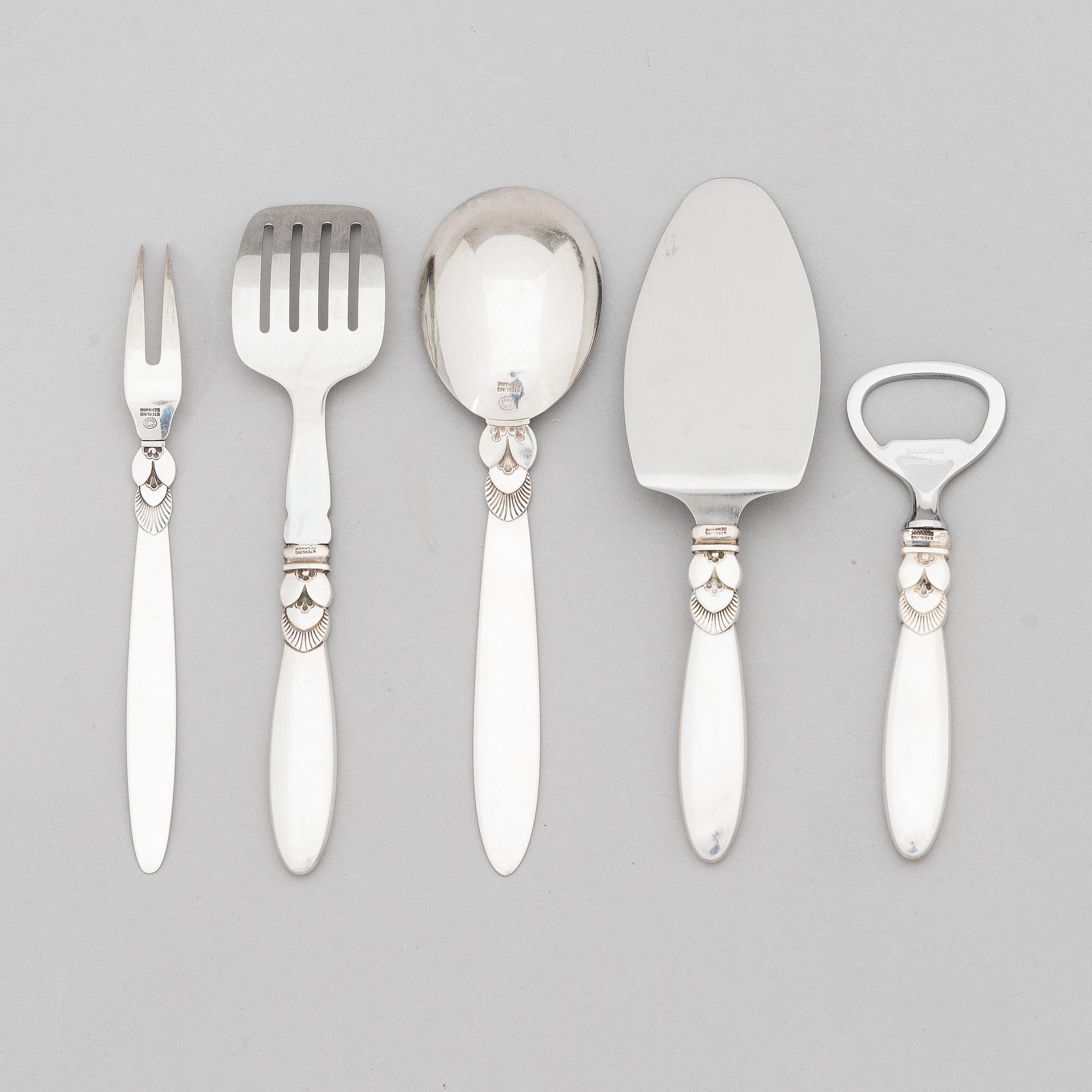 A 5-piece set of sterling silver 'Cactus' serving cutlery by Gundorph Albertus for Georg Jensen & Wendel A/S, 1945-1951.