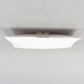 Tobia Scarpa, tak- / vägglampor, 3 st, "Ariette 1" samt "Ariette 2", Flos.