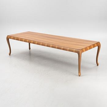 A Moda "New York" Dining Table, 21st Century.