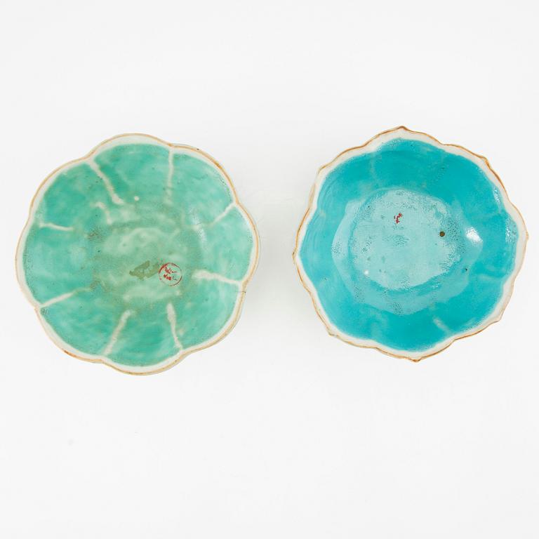 Two enamelled Chinese bowls, early 20th century.