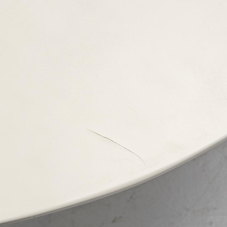Bruno Mathsson & Piet Hein, table, Super eliptical", Bruno Mathsson International.