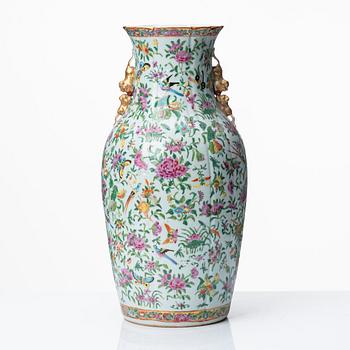 A famille rose vase, Qing dynasty, Canton, 19th Century.