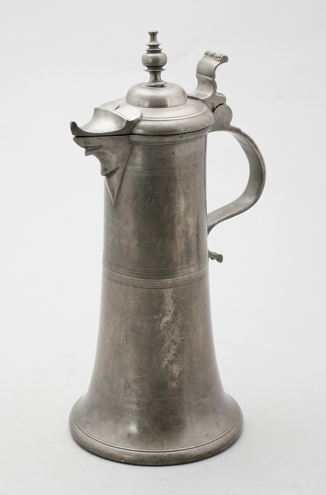 KANNA, tenn, oidentifierade stämplar, sannolikt 1800-tal.