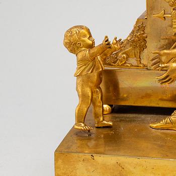 BORDSPENDYL, av Per Henrik Beurling (urmakare i Stockholm 1783 -1806 (1830), empire.