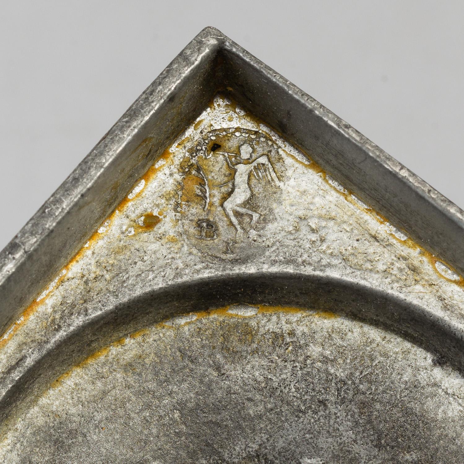 A pair  biedermeier pewter candlesticks, 19th century.