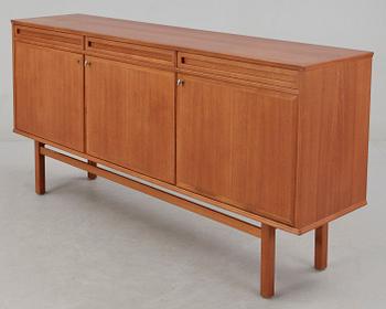 SIDEBOARD, omkring 1900-talets mitt.