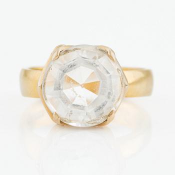 Ring, 23K gold with rock crystal.