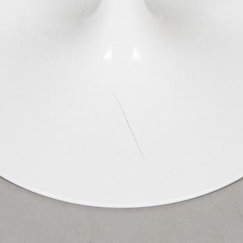 Eero Saarinen, stolar, 3+3 st, "Tulip" för Knoll 2019.