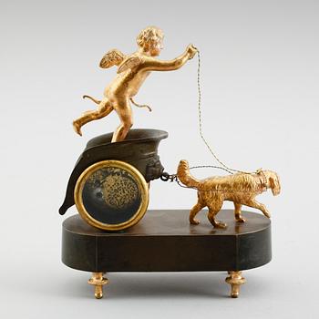 BORDSPENDYL, empire, brons, 1800-talets början.