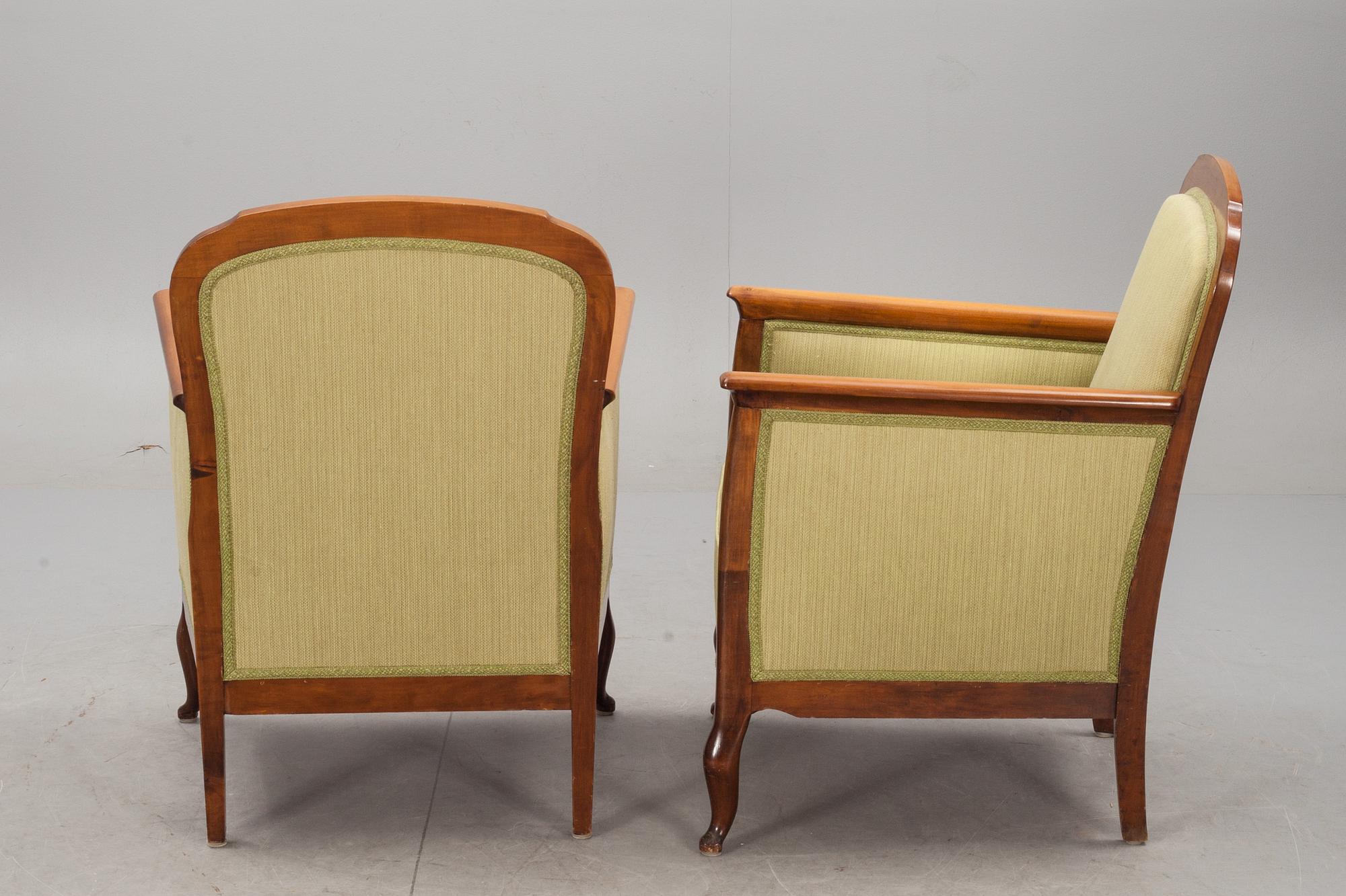 SOFFA samt FÅTÖLJER, 2 st, 1900-talets första hälft.