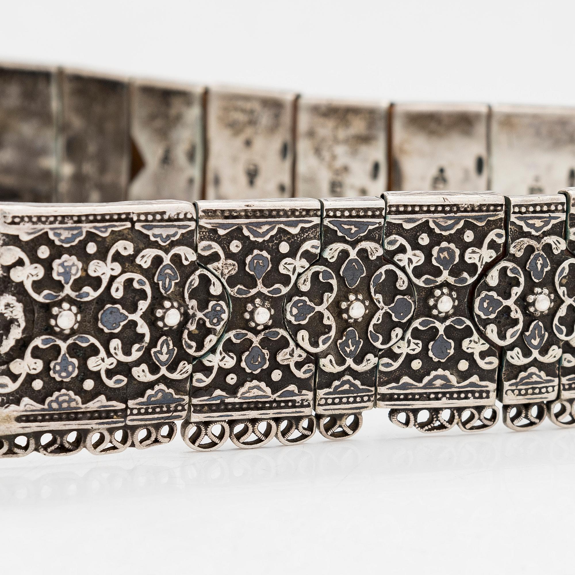 Skärp, silver, niello och läder, Kaukasus, 1900-talets början.