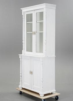 BOKSKÅP, nyrenässans, 1800-talets slut.