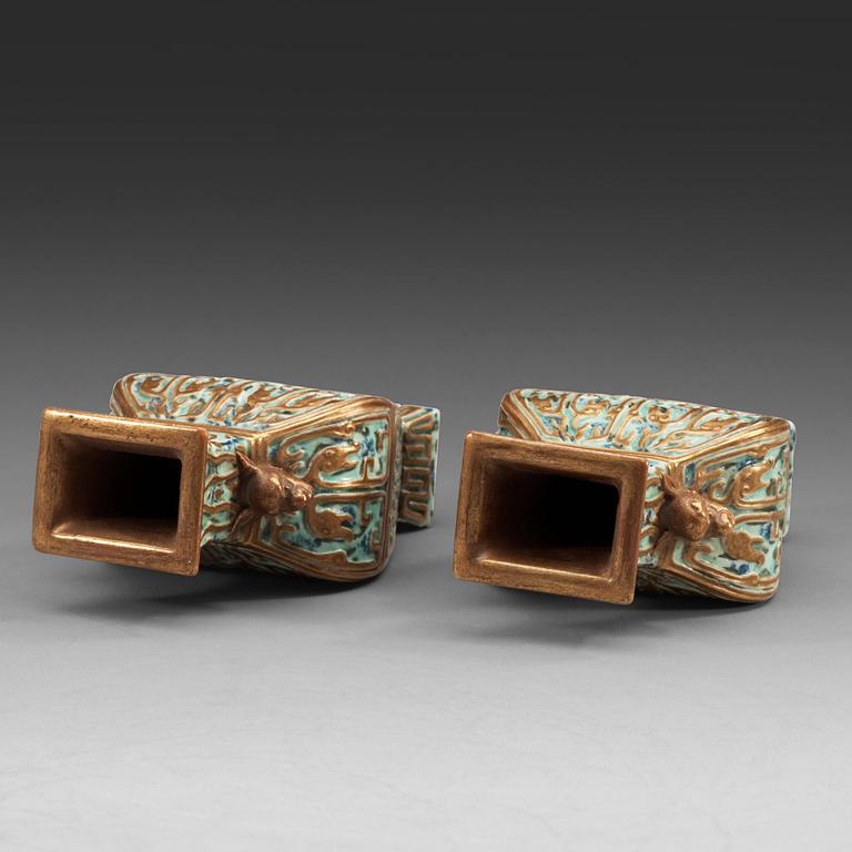 A pair of vases, late Qing dynasty (1644-1912), with Qianlong sealmark.