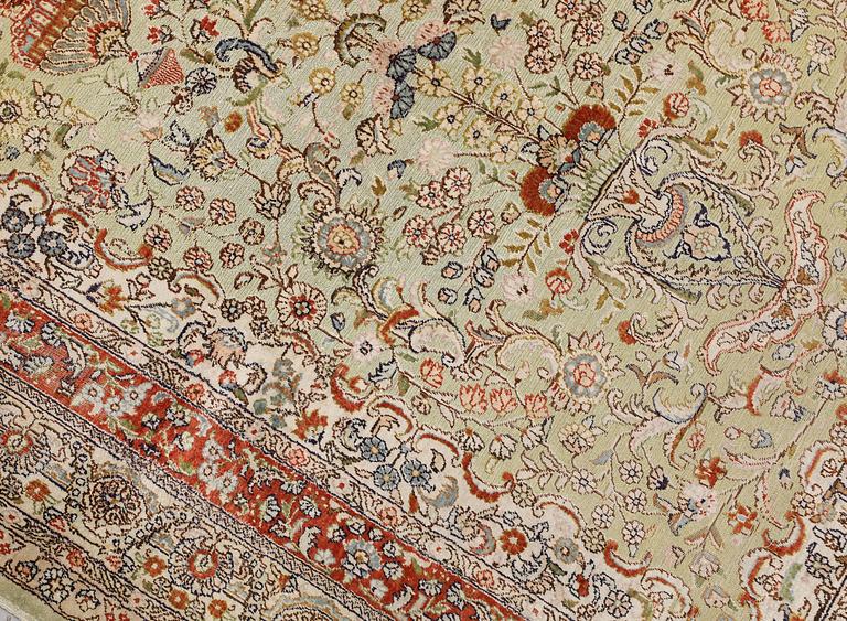 Matta, orientalisk, silke, ca 126 x 91 cm.