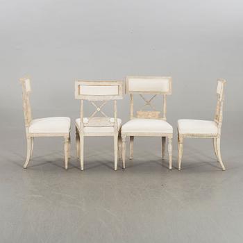 A SET OF LATE GUSTAVIAN CHAIRS CA 1800.