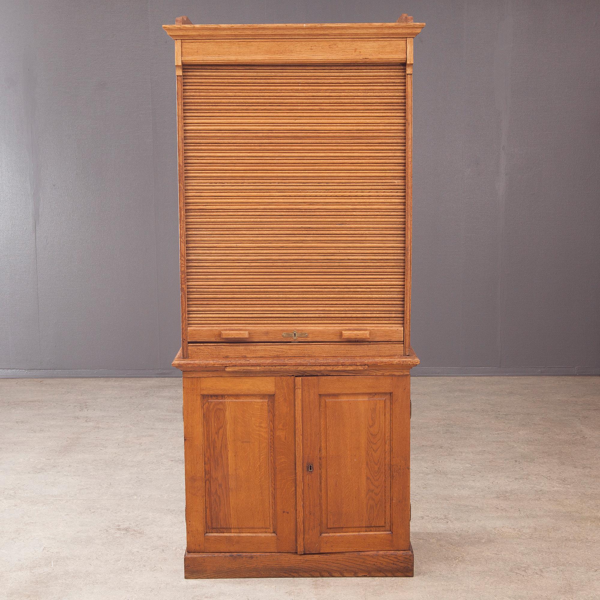 ARKIVSKÅP, 1900-talets början.