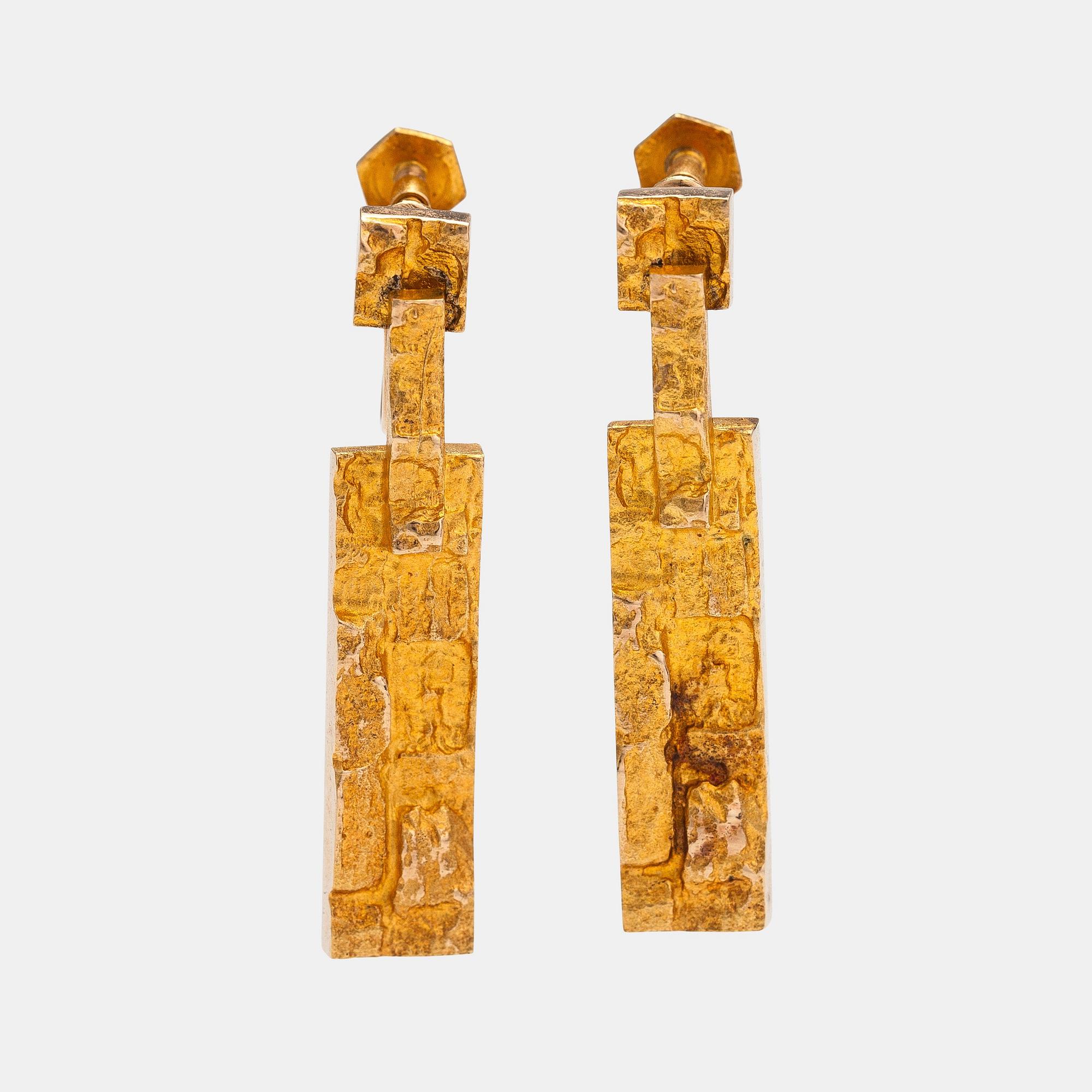 Björn Weckström, "Tundra", a pair of 14K gold earrings. Lapponia 1972.