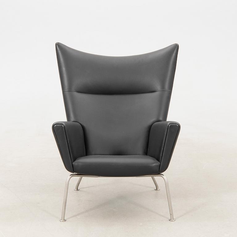 Hans J. Wegner, fåtölj, modell "CH445, Wing Chair", Carl Hansen & Søn, Danmark.