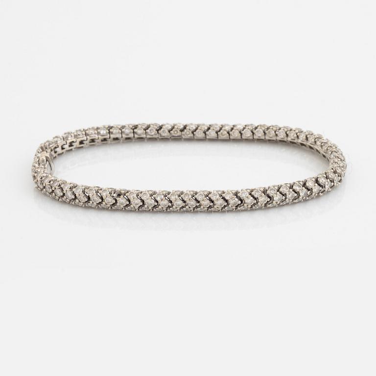 White gold and brilliant cut diamond bracelet.