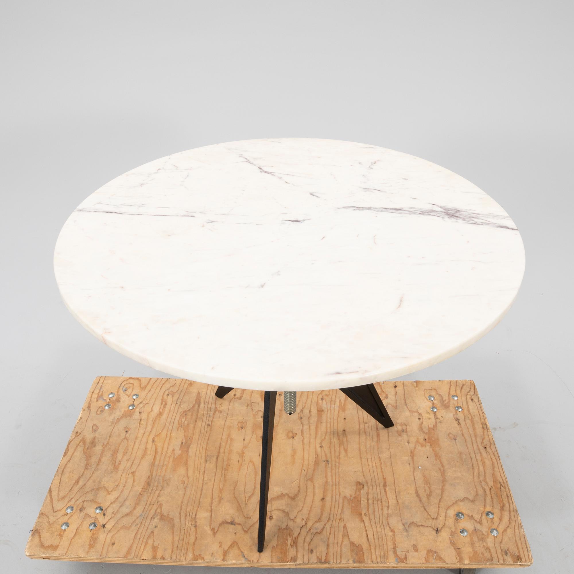 Tom Dixon, table "Screw table" designed in 2007.