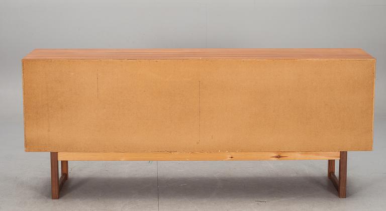 SIDEBOARD, sannolikt Ib Kofoed-Larsen, Säffle Möbelfabrik, 1900-talets andra hälft.