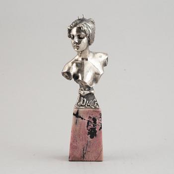 A Russian silver sculpture of Diane, marked Villanis and Bolin, St. Petersburg 1908-1917.