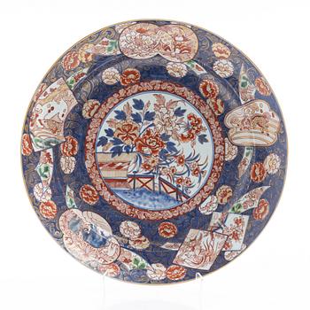A massive 'Japonaise' charger, possibly French by Samson.