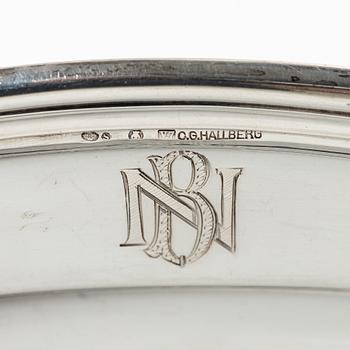 A pair of silver dishes, import mark of CG Hallberg, Stockholm/Malmö 1923.