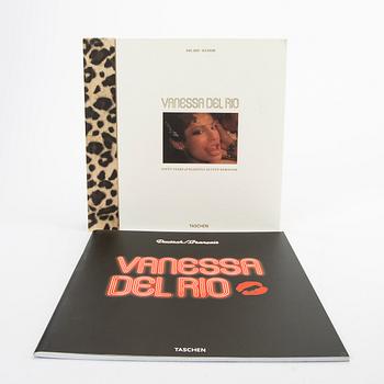 Dian Hanson, bokverk "Vanessa del Rio - Fifty Years of Slightly Slutty Behaviour"  Taschen numrerad upplaga 0993/1500 New York 2007.