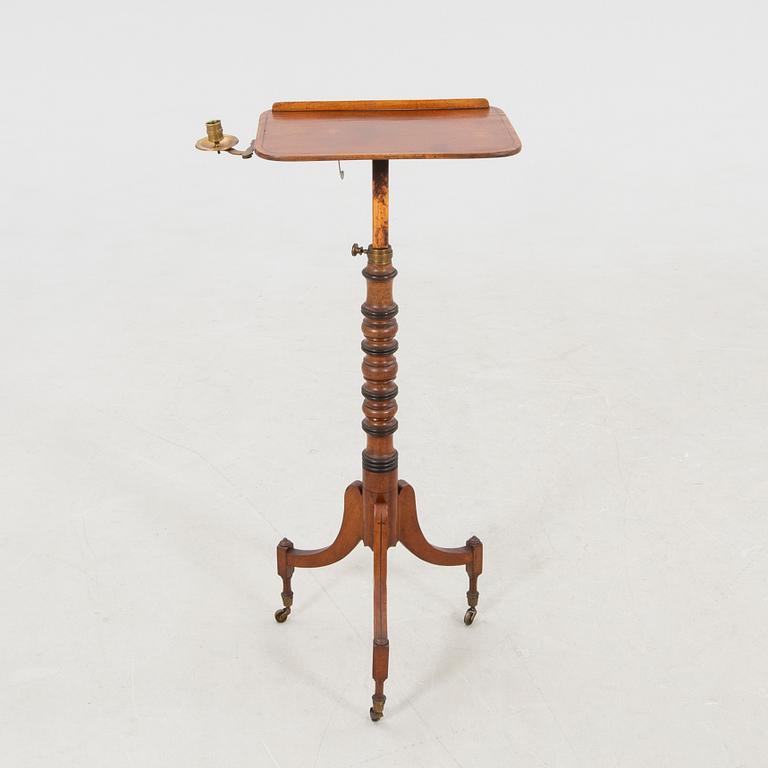 Läsbord England omkring 1900.