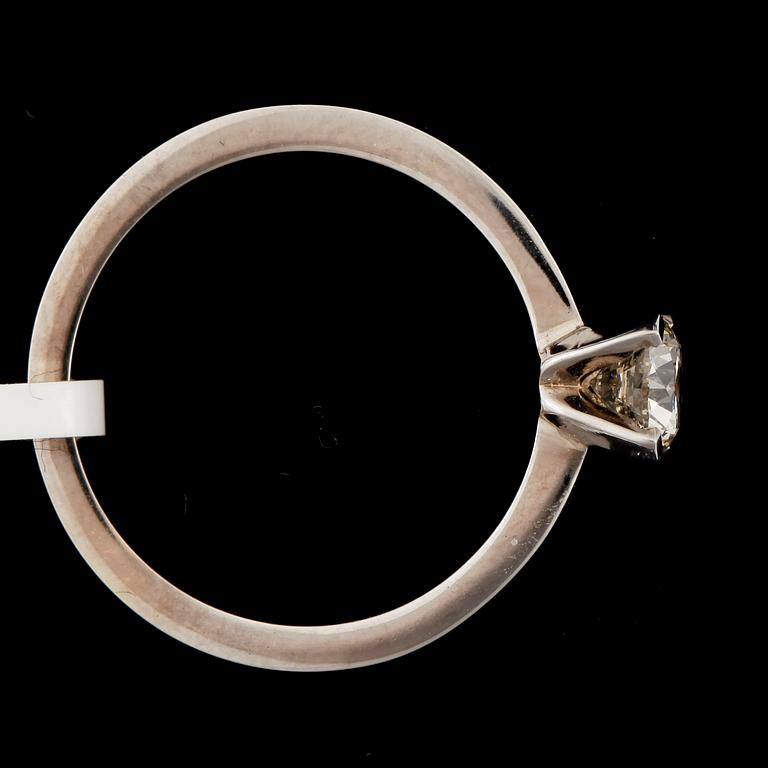 RING, 14k vitguld, med briljantslipad diamant ca0,60ct. Certifikat medföljer. 2000-tal. Vikt ca3,4g.