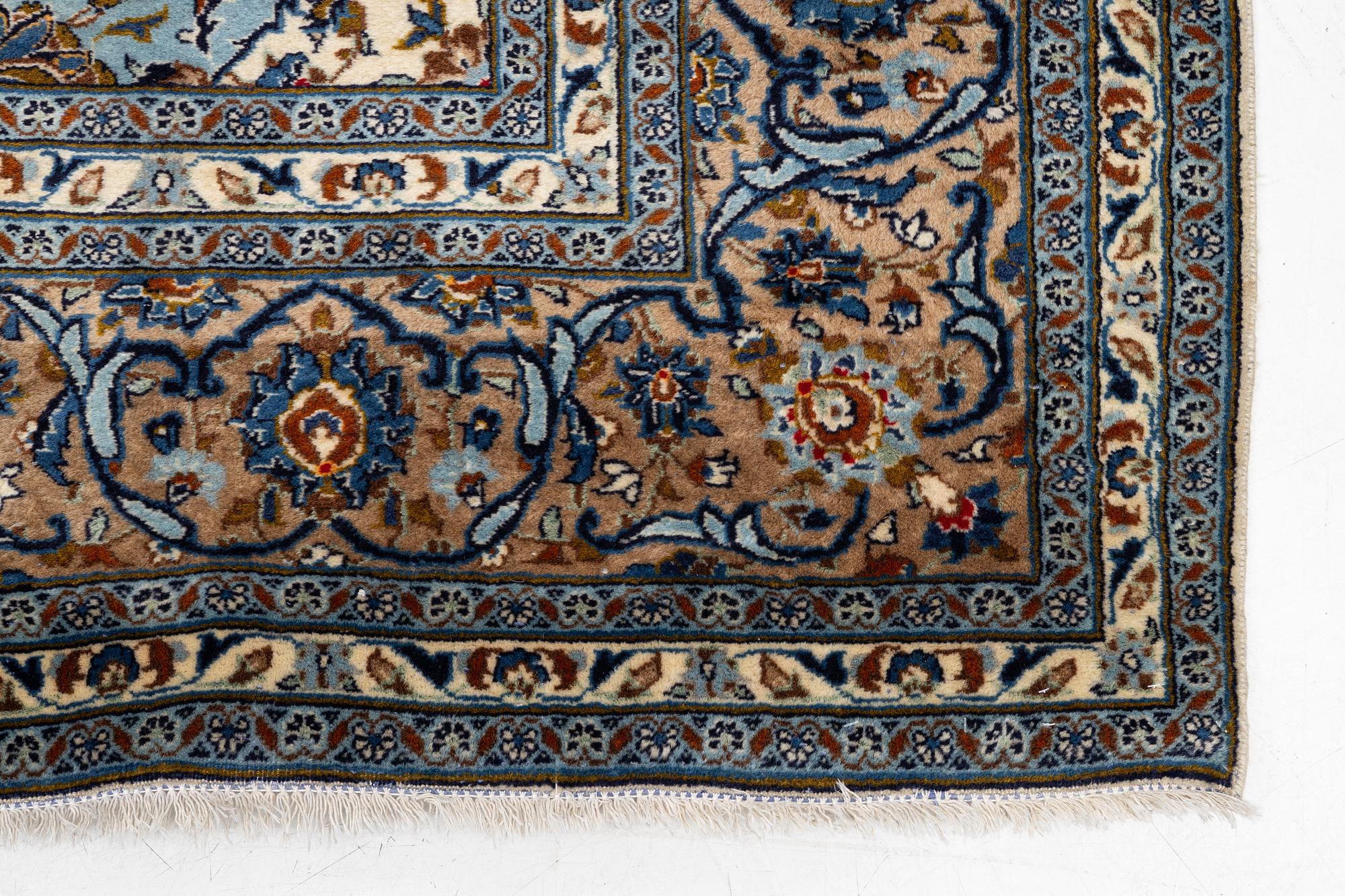 Matta, Keshan, ca 346 x 243 cm.