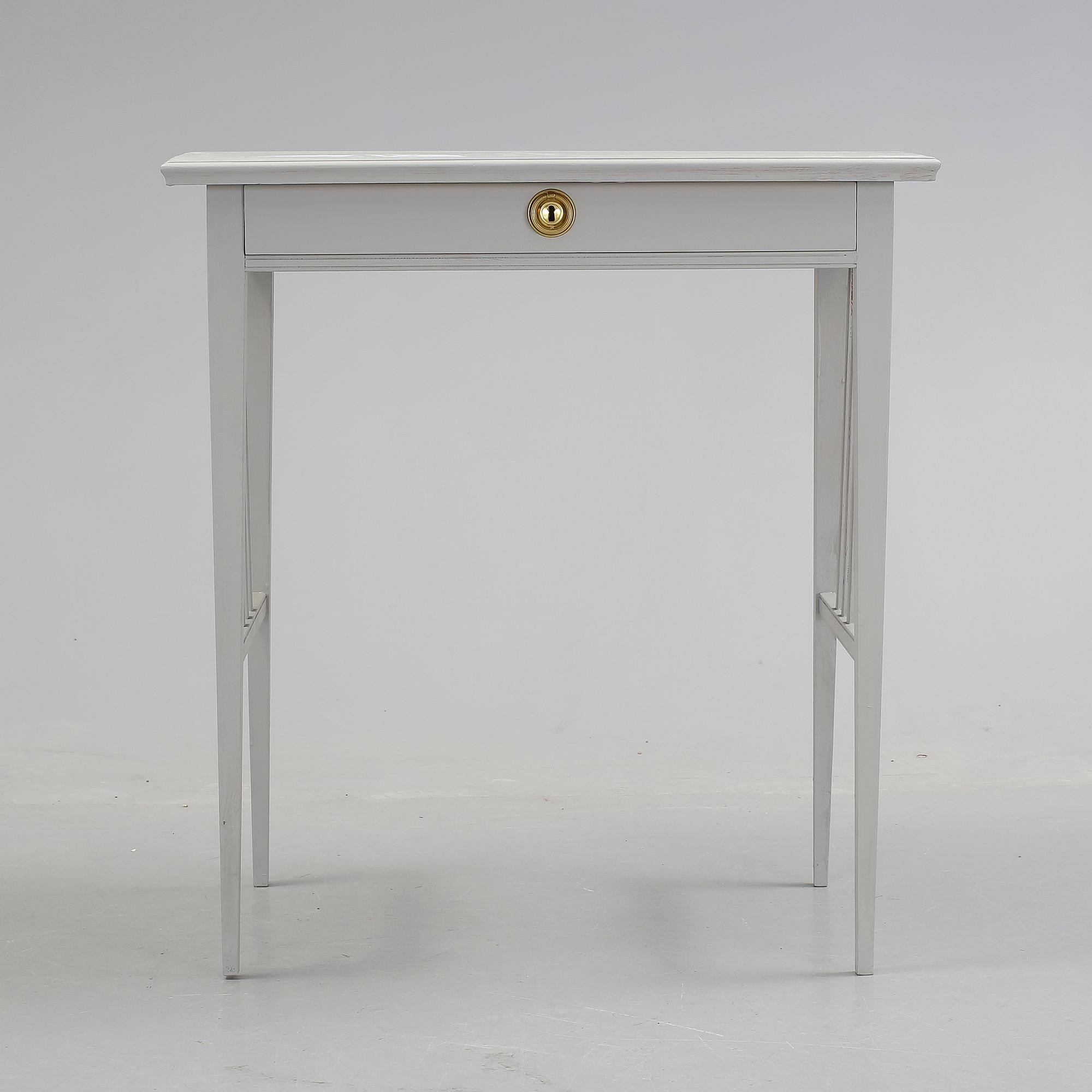 DAMARBETSBORD, gustaviansk stil, 1900-talets första hälft.