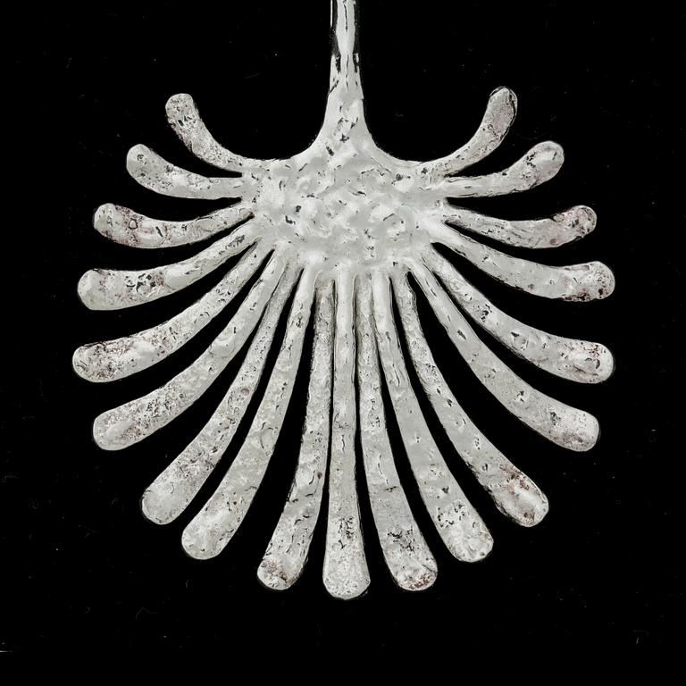 HÄNGSMYCKE, sterlingsilver, Theresia Hvorslev, Mema, Lidköping, 1972. Vikt ca 79 g.