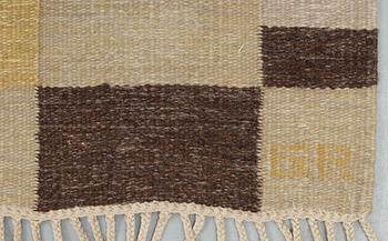 CARPET. Rölakan (flat weave). 303,5 x 195 cm. Signed KH GR. Sweden around mid 20th century.