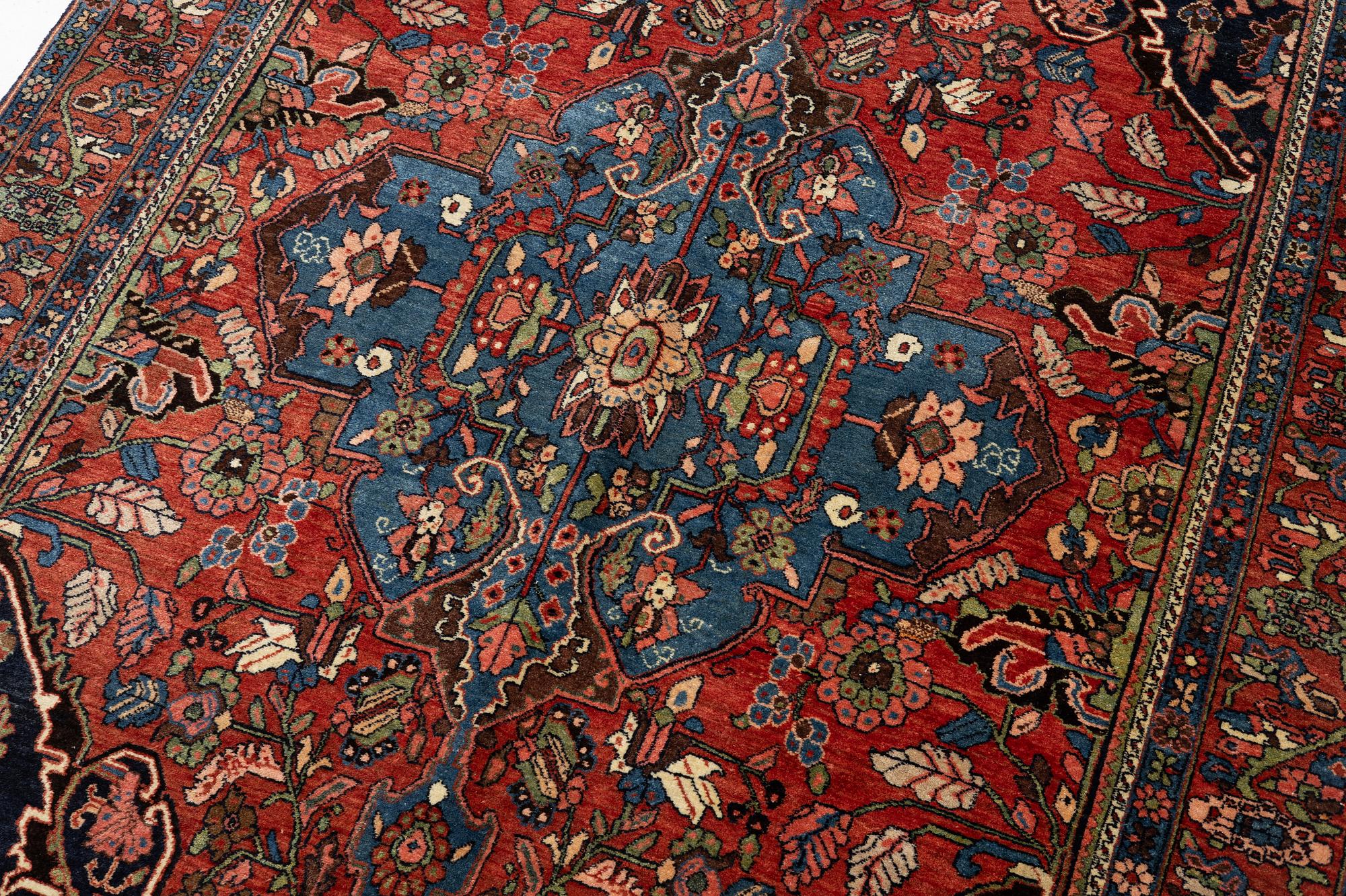 Matta antik Bidjar, Västra Iran, ca 210 x 143 cm.