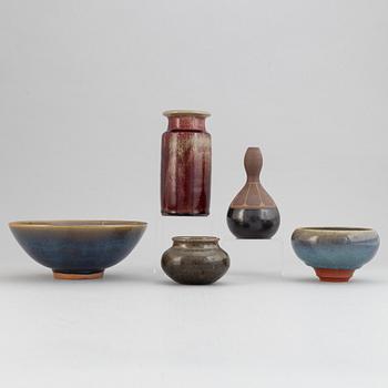 Rolf Palm, a set of two stoneware vases and three stoneware bowls.