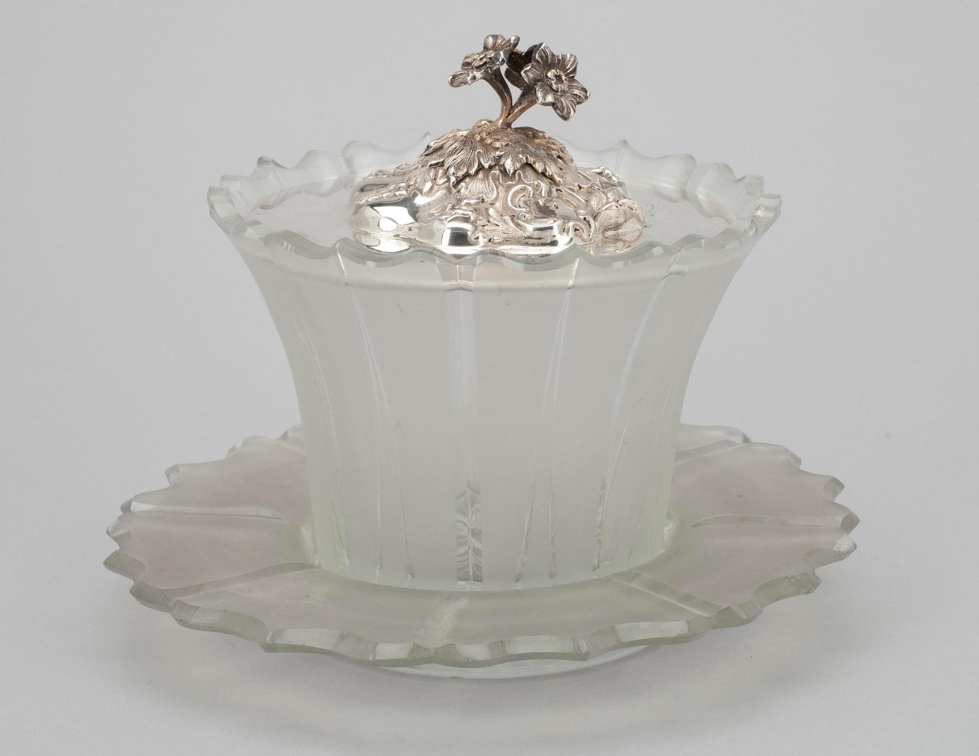 SERVERINGSSKÅL med LOCK, silver och glas, Sheffield England 1860.